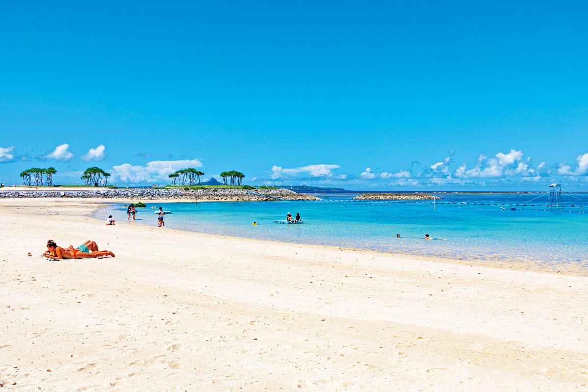 エメラルドビーチ