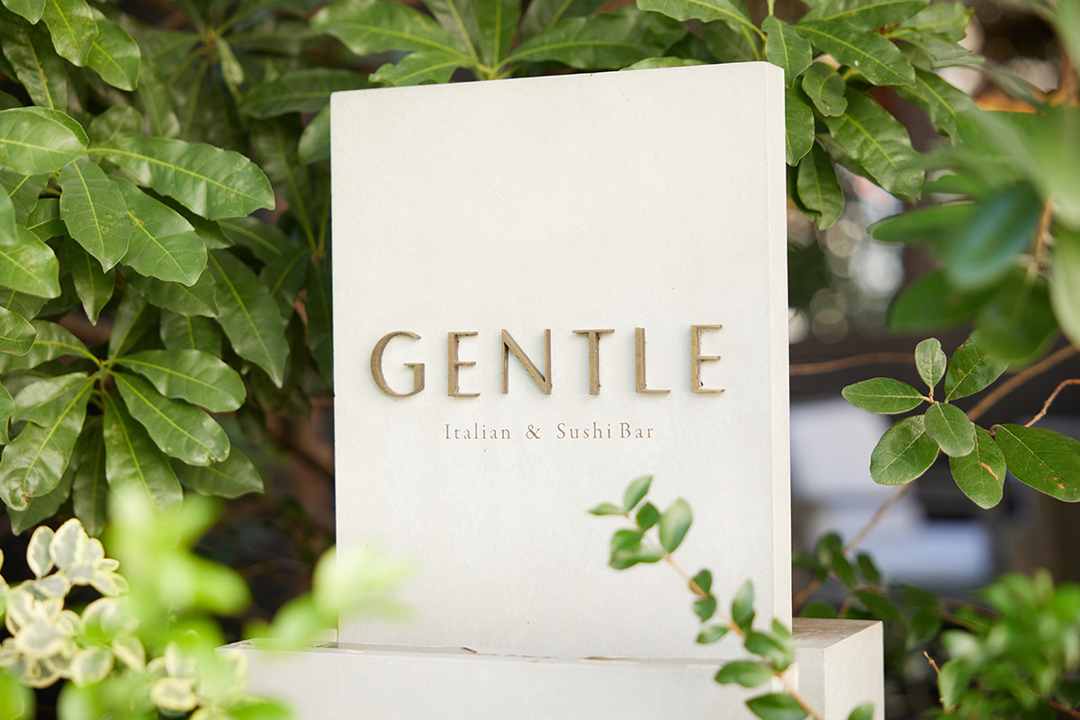 看板に「Italian & Sushi Bar」と書いてあるので安心だ