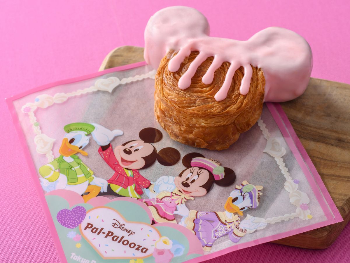 スウィートハート・カフェ」 スペシャルデニッシュ（ラズベリーソース） 850円