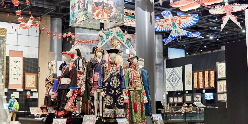 国立民族学博物館