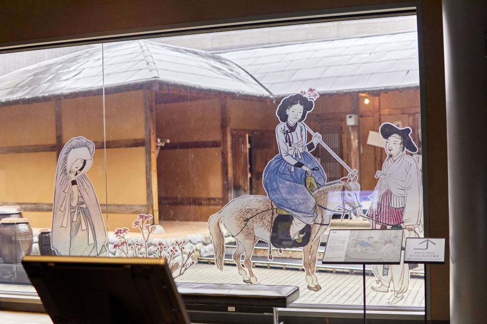 国立民族学博物館