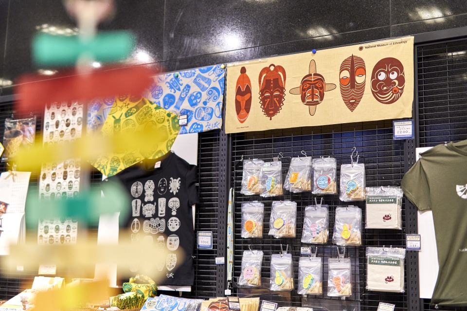 国立民族学博物館