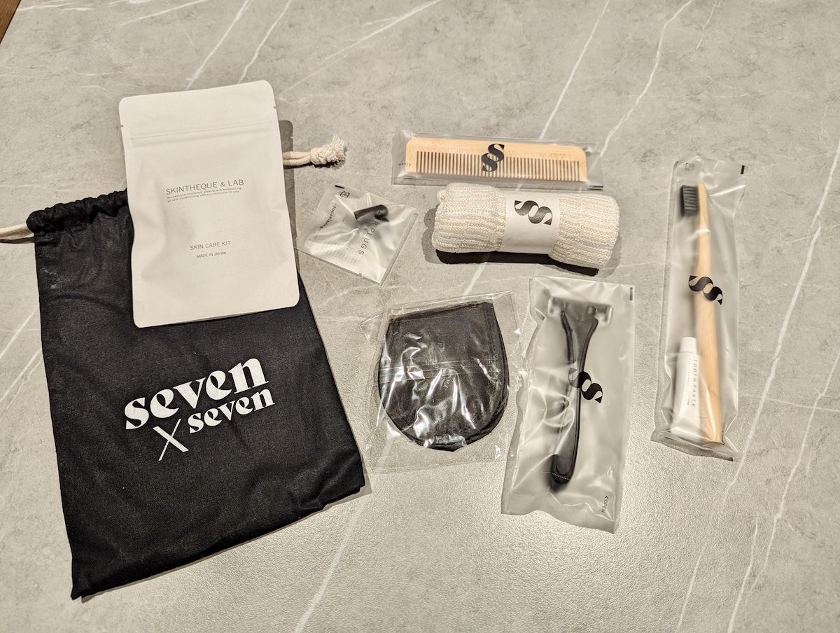 アメニティには入浴剤や耳栓、アイマスクも