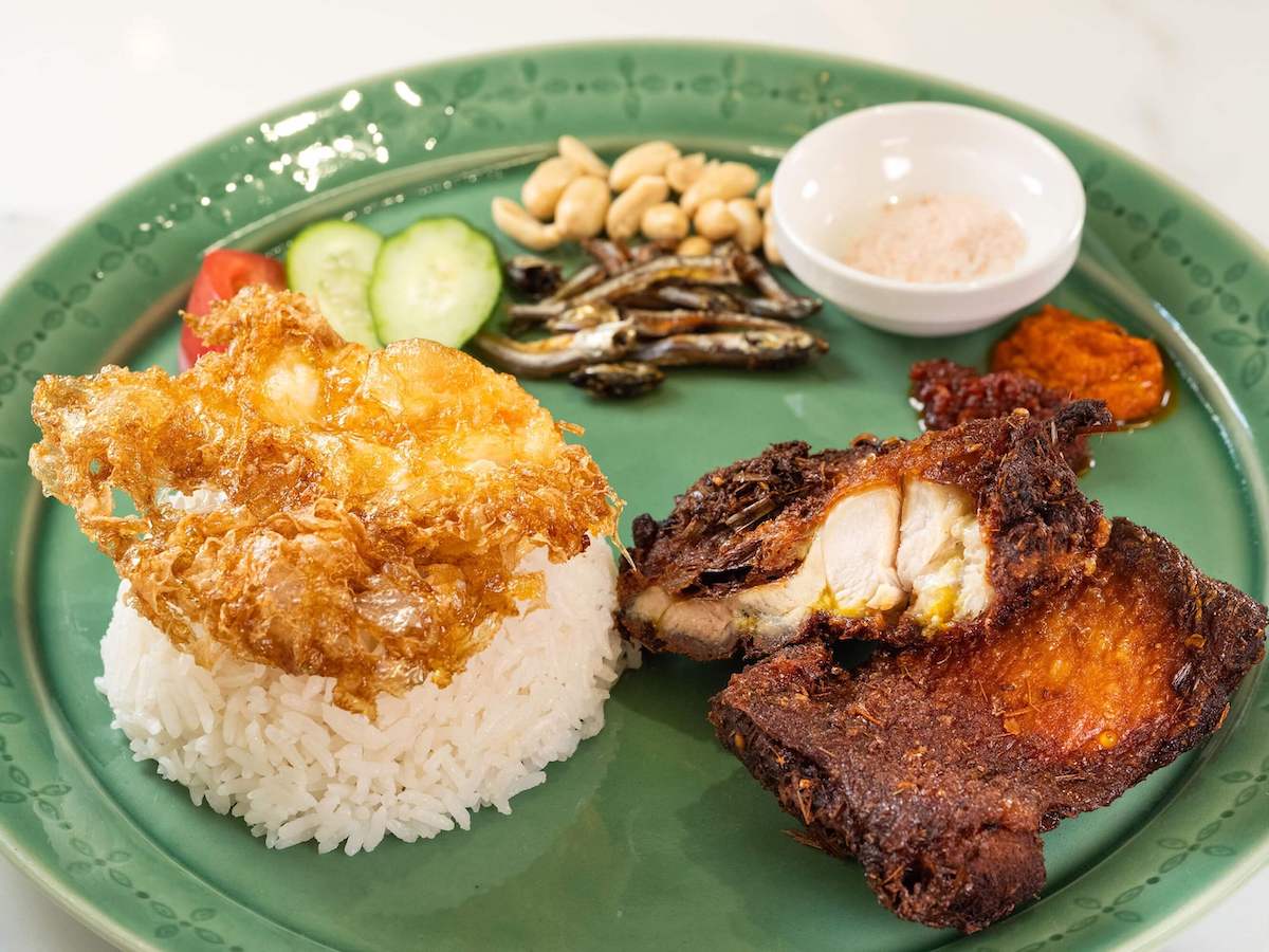 「ナシレマッ」（ランチタイム） 1400円、（ディナー）1780円　