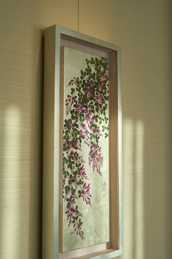 「グランドデラックススイート」客室内の絵画