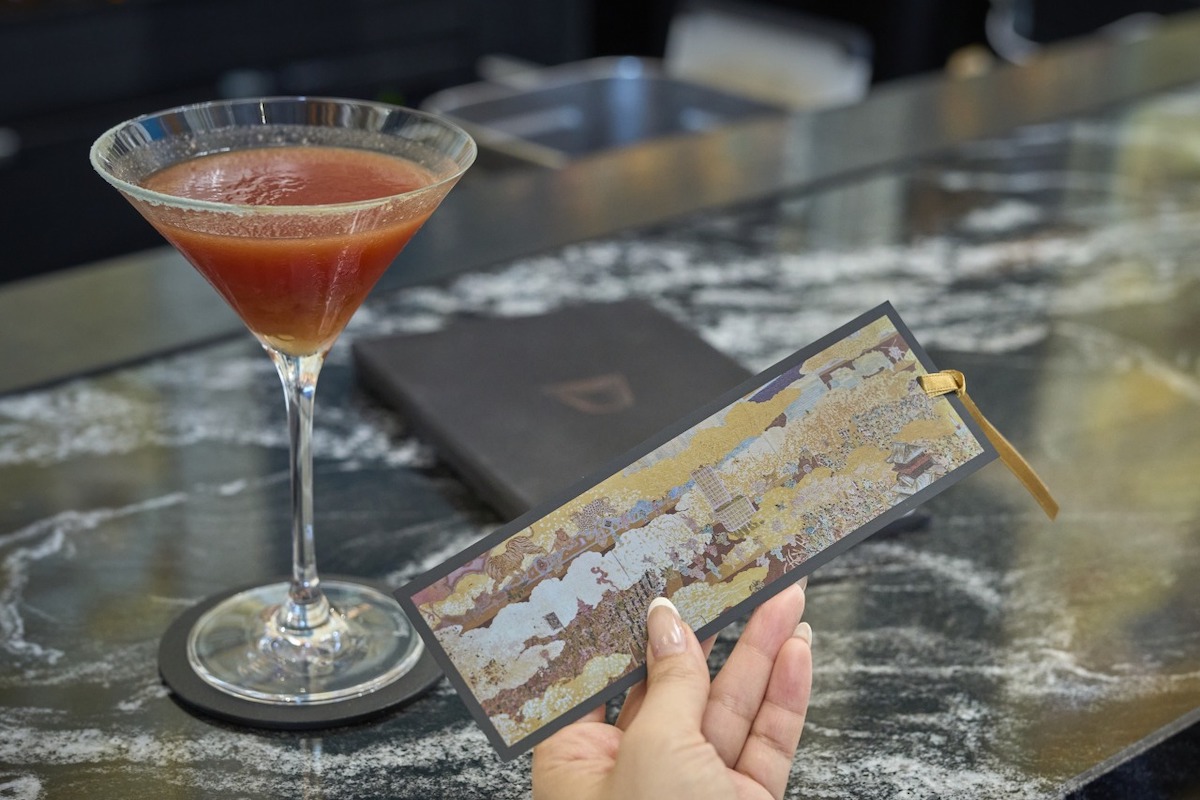 壁画「TOUGEN」の絵柄のブックマーク