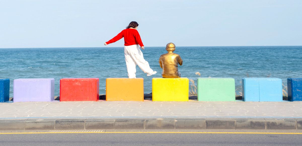 空港からも近い虹の海岸道路