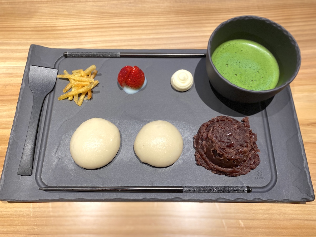 「つきたてあんこもちと高級抹茶のセット」1380円