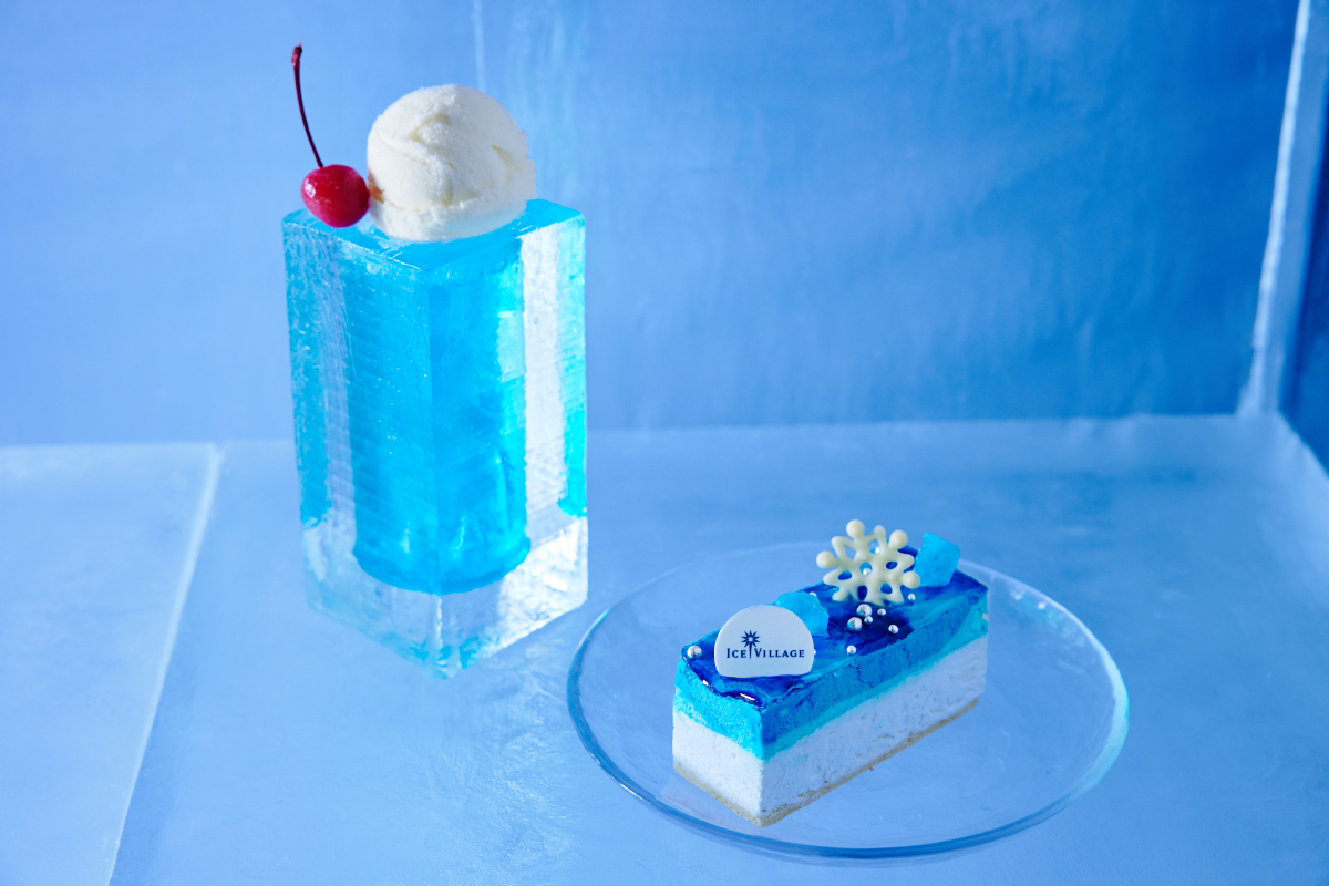 氷のパーラー フローズンケーキとクリームソーダ