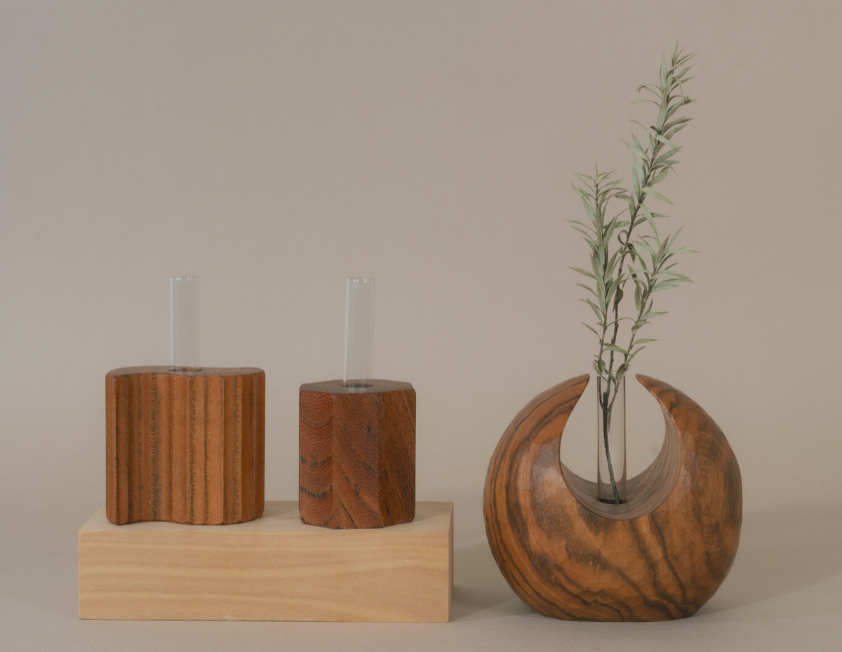 左から　ウェーブ小（さくら）　1980円、八面カット（タブ）1650円、ラウンドシェープ（さくら）7150円 