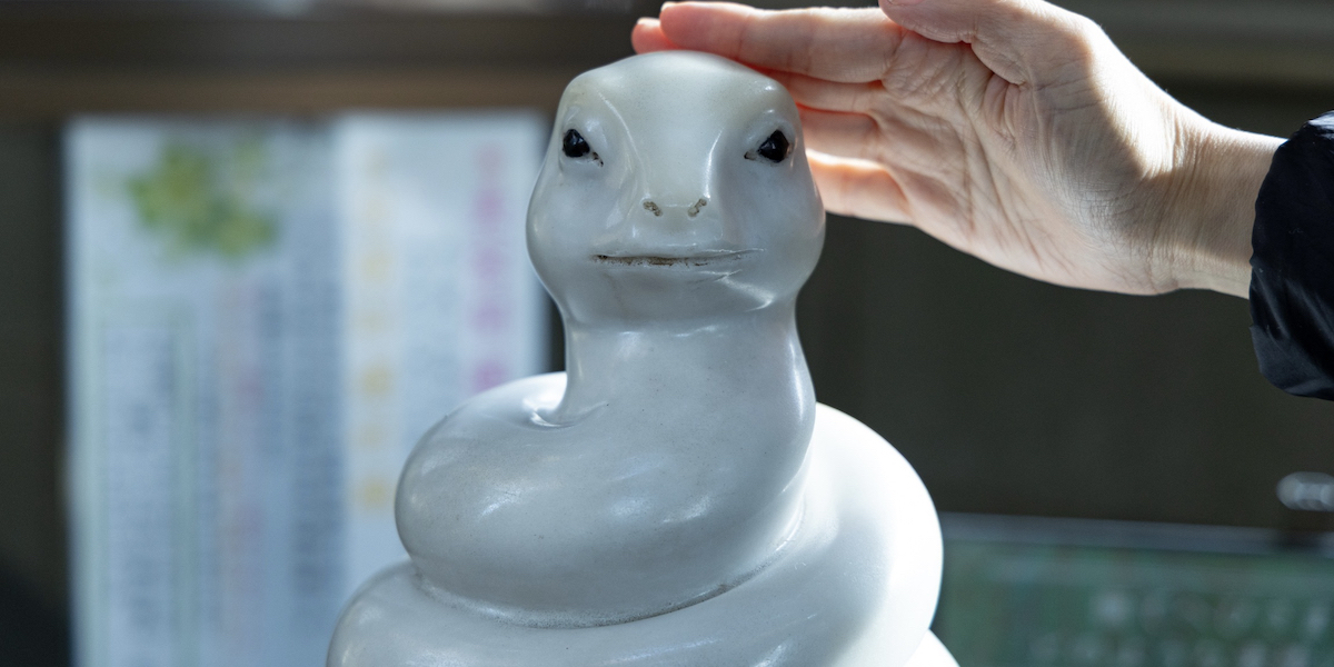 撫で蛇様が鎮座する「葛西神社」で招福開運の御利益にあずかりたい!