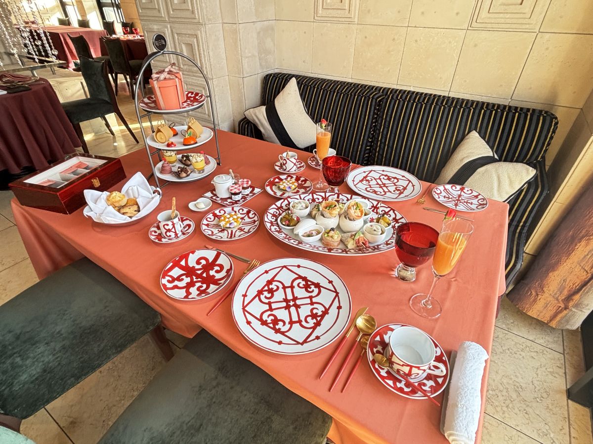 「Afternoon Tea at OZIO」 8470円 ※写真は2人前