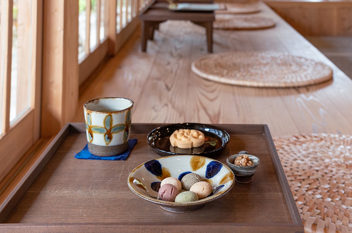 ひとつひとつの量は多くないので、いろいろ味わってみて