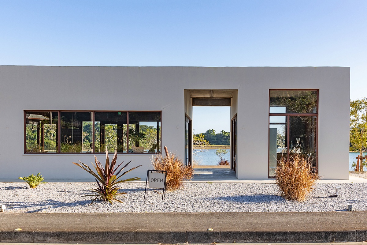 食と空間を提供するAwayk