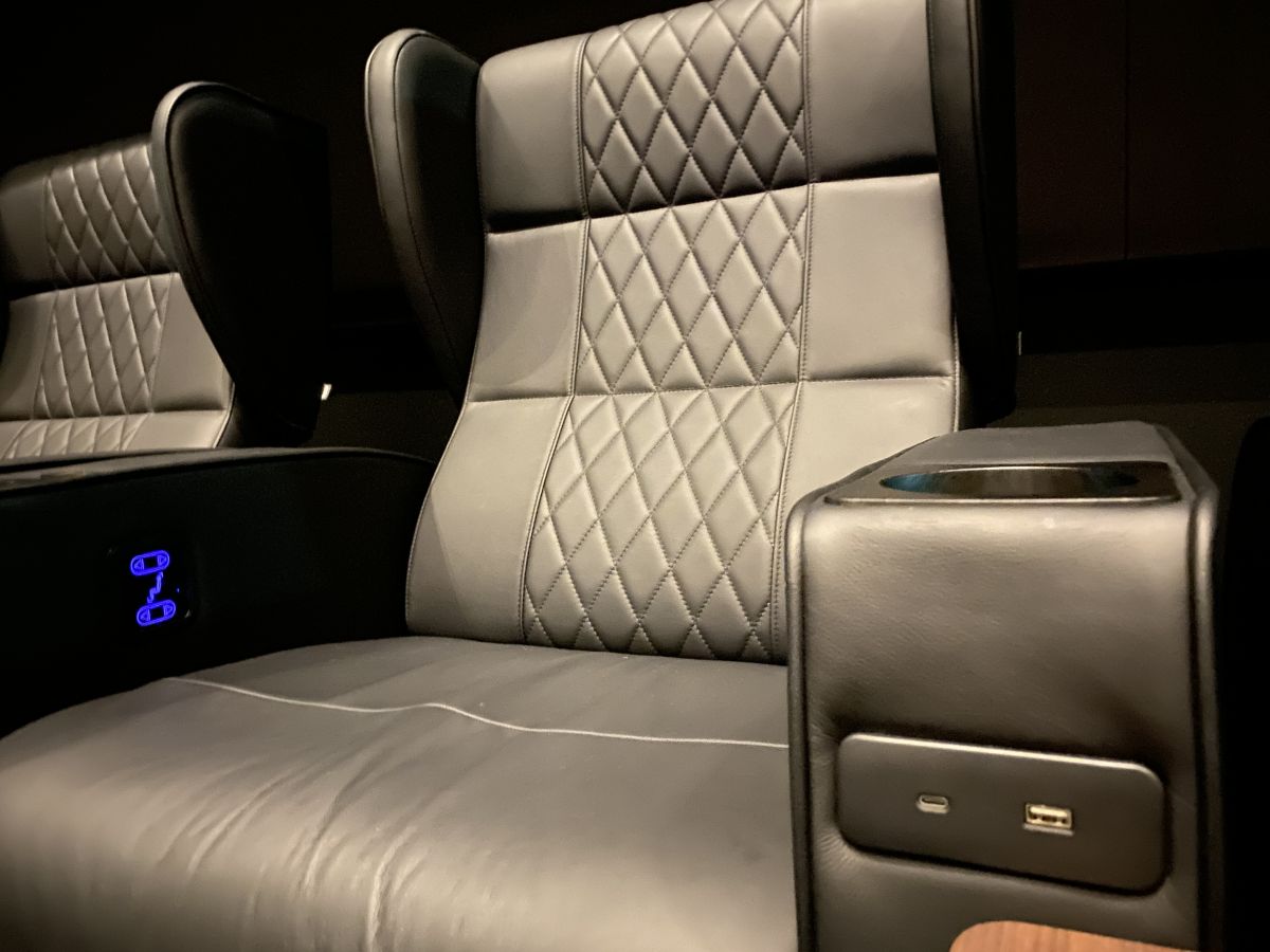 USB差込口も付いています