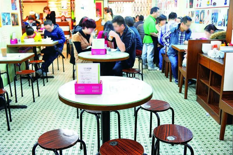 レトロな店内はもちろん、店構えも味わい深い