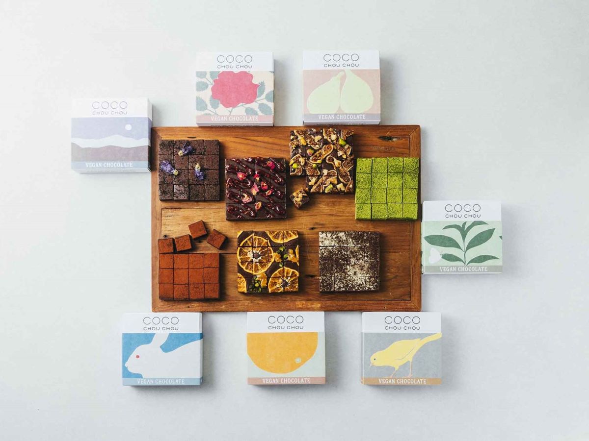 「ヴィーガン生チョコレート（16粒入）」1380円～／CocoChouChou(ココシュシュ) ＜イーストヤード地下3F 期間限定SHOP＞ 