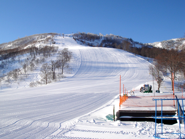 幅が広くて整備されたメインゲレンデ