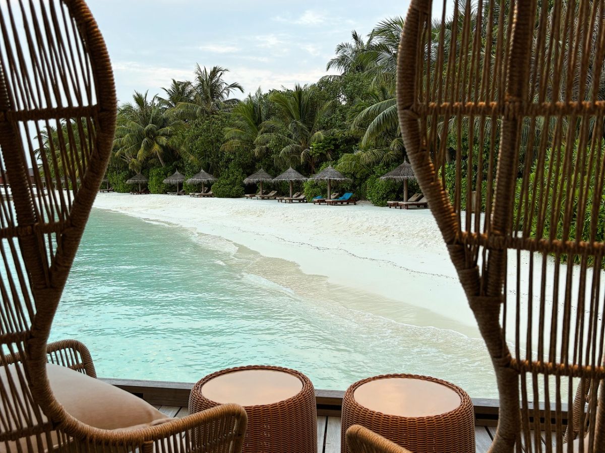 「THE YELLOW FIN CLUB」のテラス席