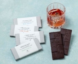 メメントモリ「Amazon Negroni(1杯)」1980円、「Sustainable Tablet コニャック、ダークラム、クラフトジン(40g)」各種1620円、「Sustainable Tablet ブルーチーズ(40g)」各種1761円