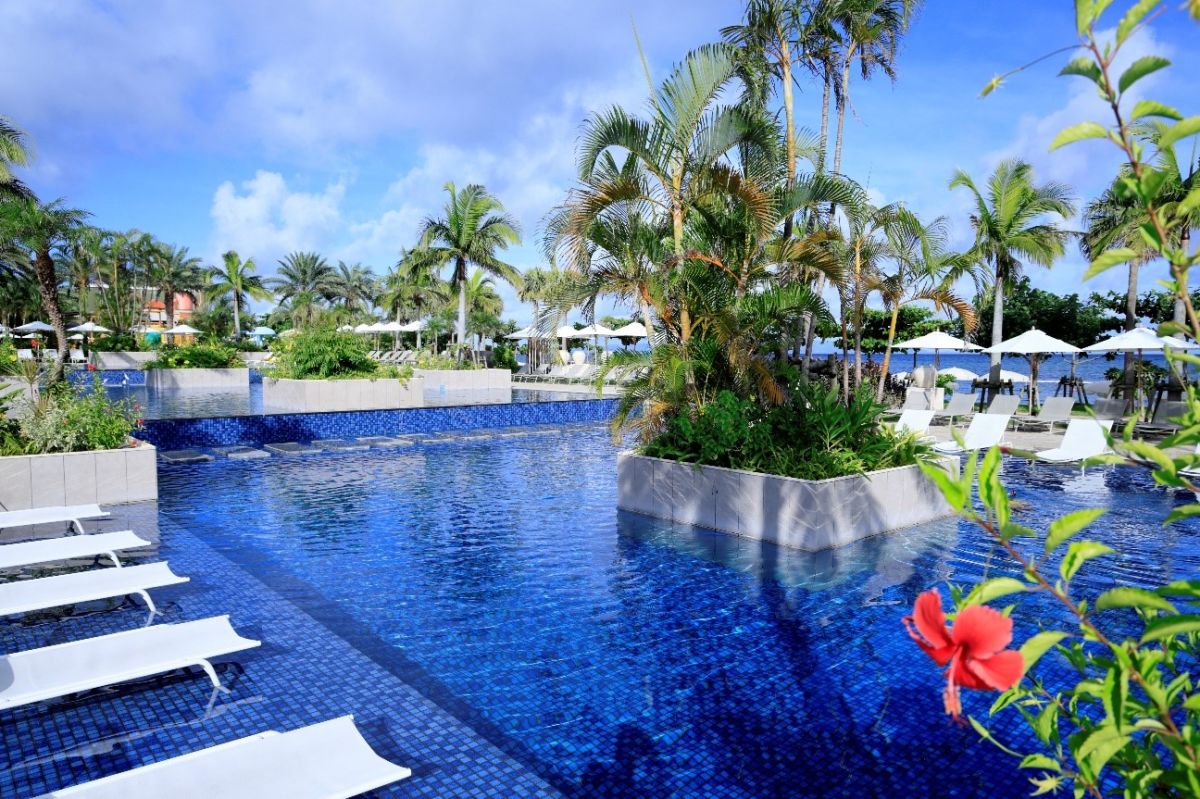 フサキビーチリゾートのプール