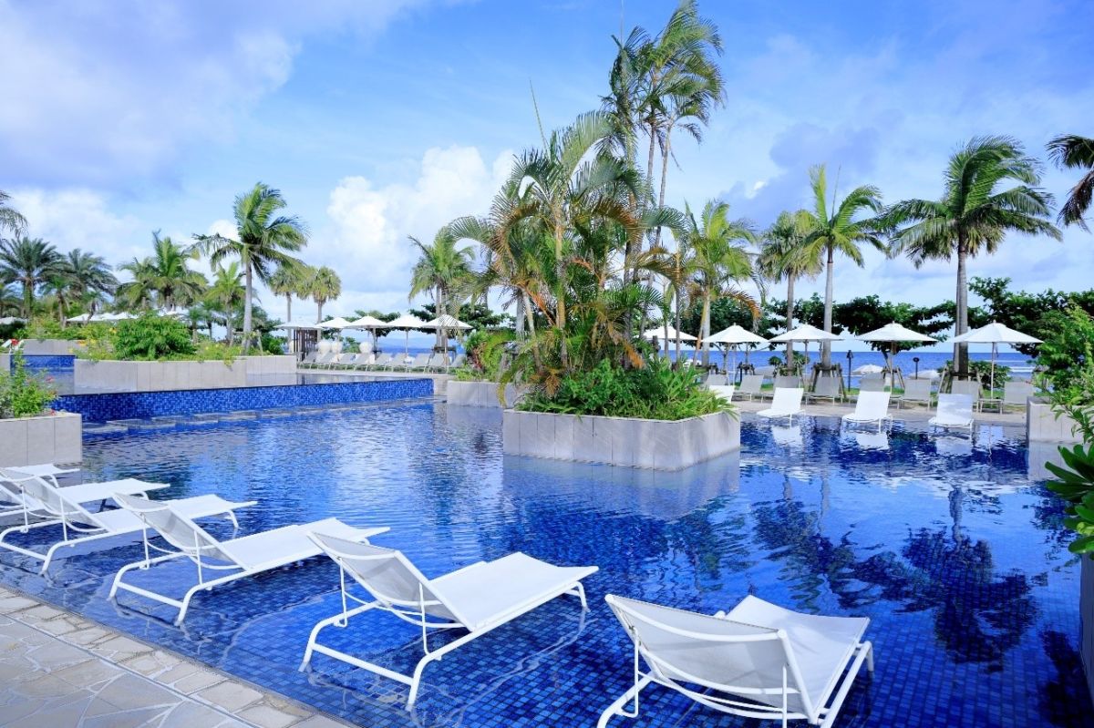 フサキのビーチサイドプール