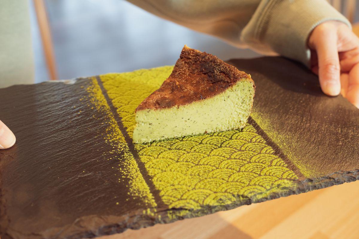 「抹茶香るバスク風チーズケーキ」825円