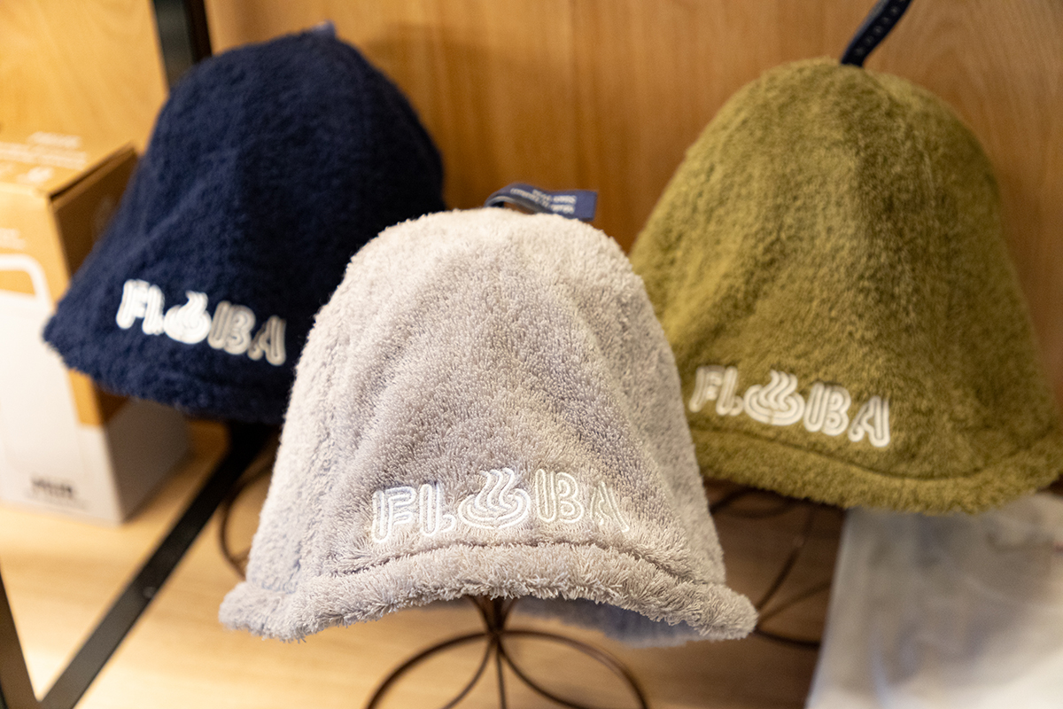 「サウナハット」各4980円