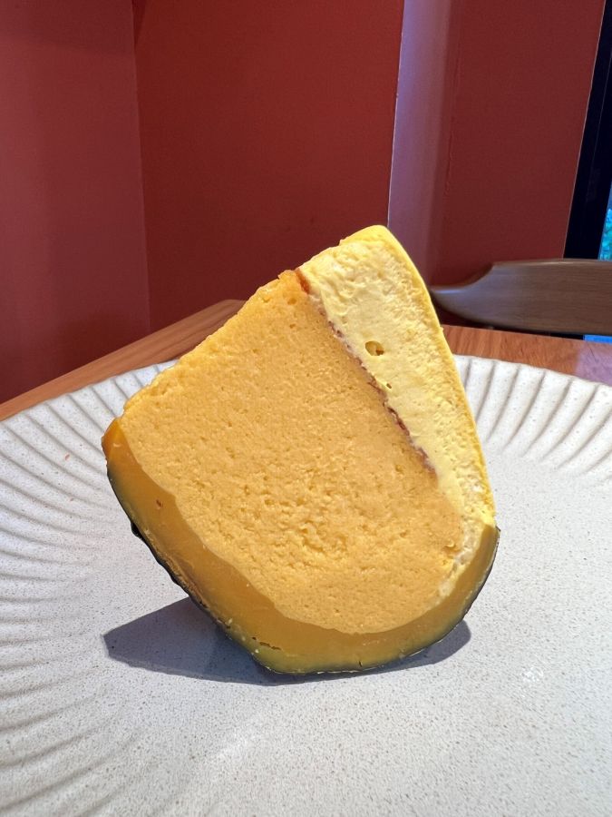 「カボチャの焼きプリン」イートイン742円　アウト729