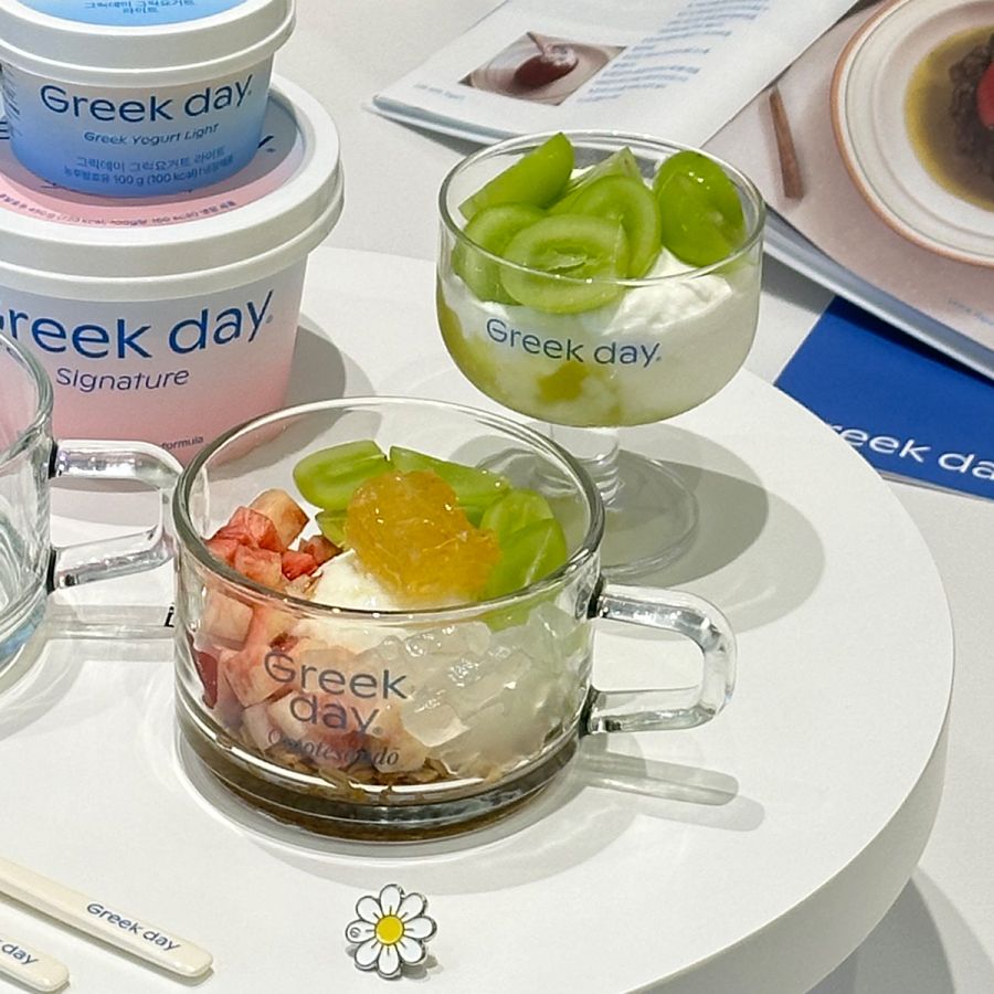 （写真上から）「ポンダン ヨーグルト」900円、「コンビネーション ヨーグルト」1200円