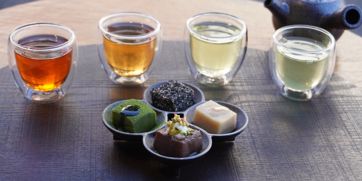 「京都嵐山 茶銘菓 〇〇餅店®」の新感覚和菓子“火練り餅®”が大人気！