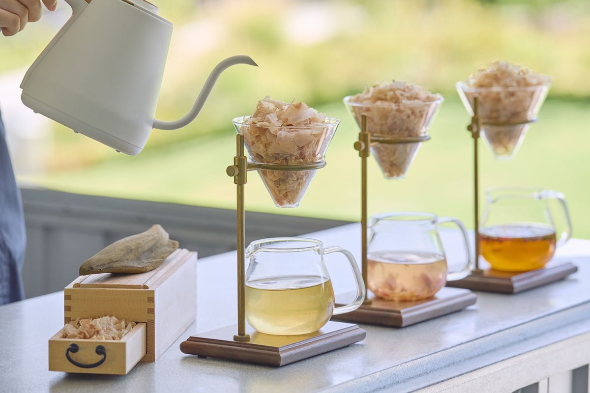 飲む「だし」をハンドドリップ