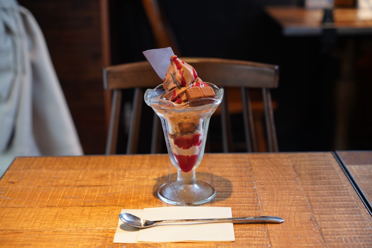 「シルスマリア・生チョコパフェ」858円