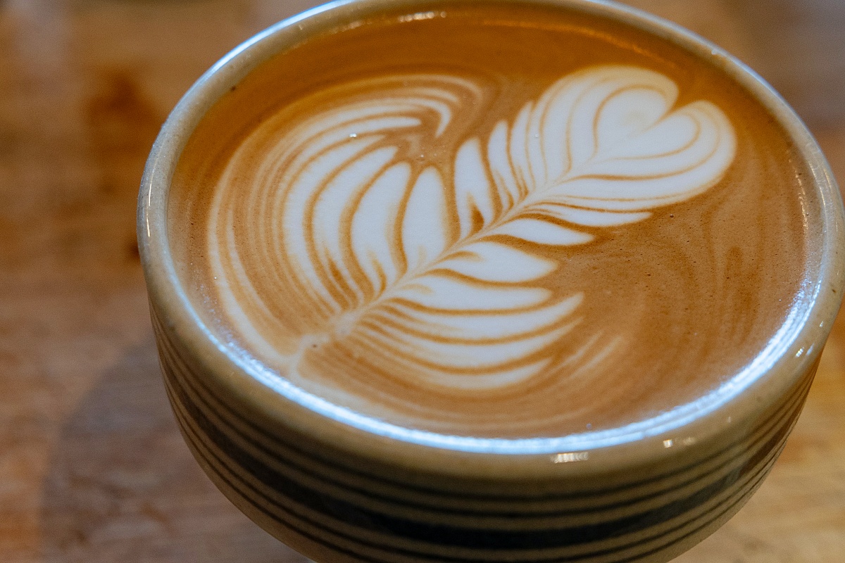 カフェラテ630円はアイスでも、ホットでも