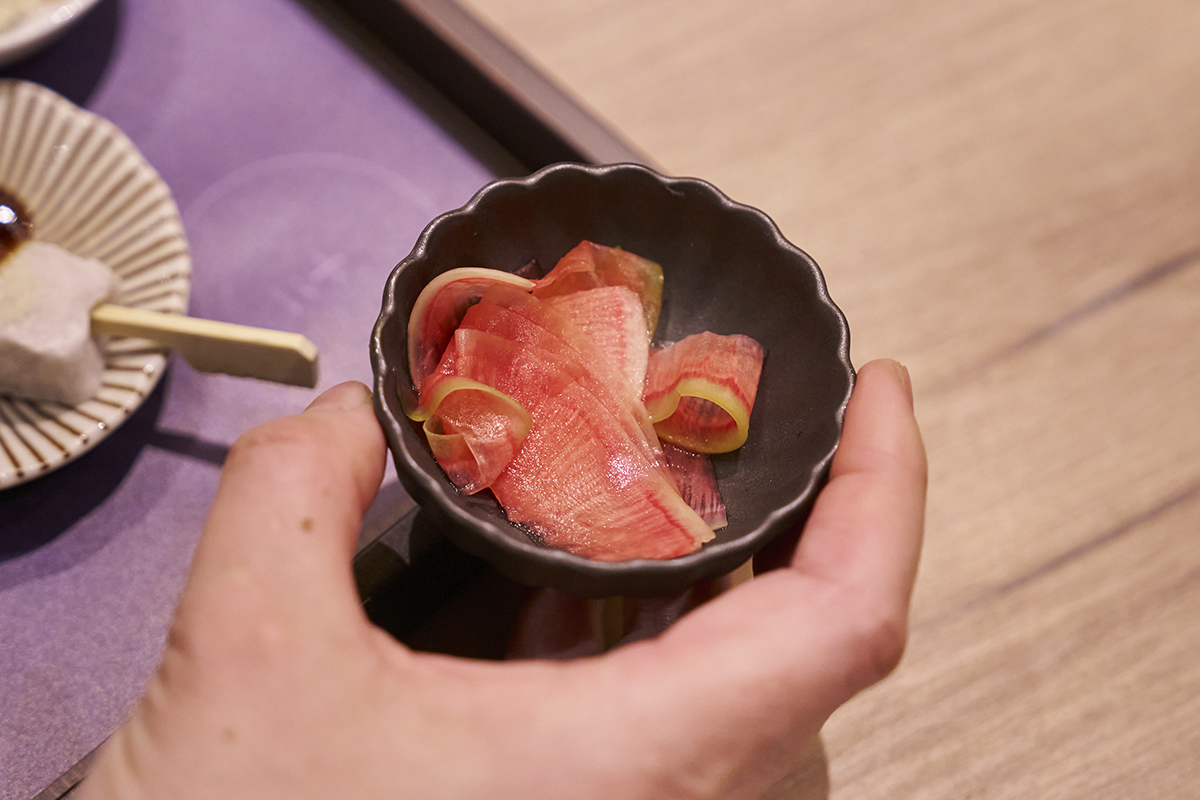 「三留商店」の「紅芯大根のピクルス」