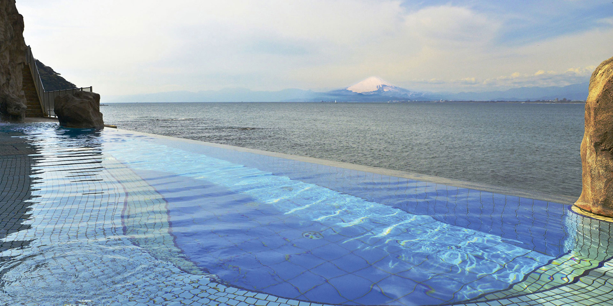 鎌倉・湘南エリアの“駅近”の日帰り温泉！電車で行ける炭酸泉など