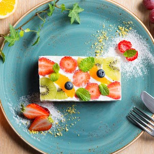 季節ごとに変わる「フルーツサンド」2400円