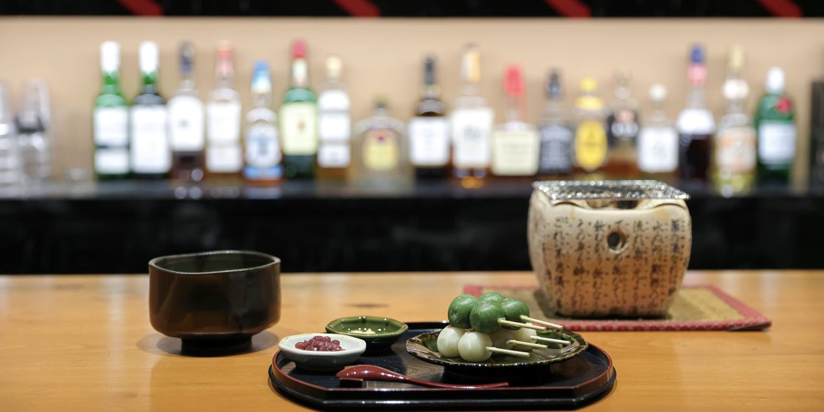 【金沢】自分で焼くお団子＆お酒♪「お座敷BAR & 甘味処 籠」で過ごす金沢ナイト