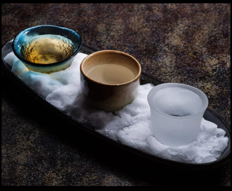 「よりどり利き酒三種セット」1320円