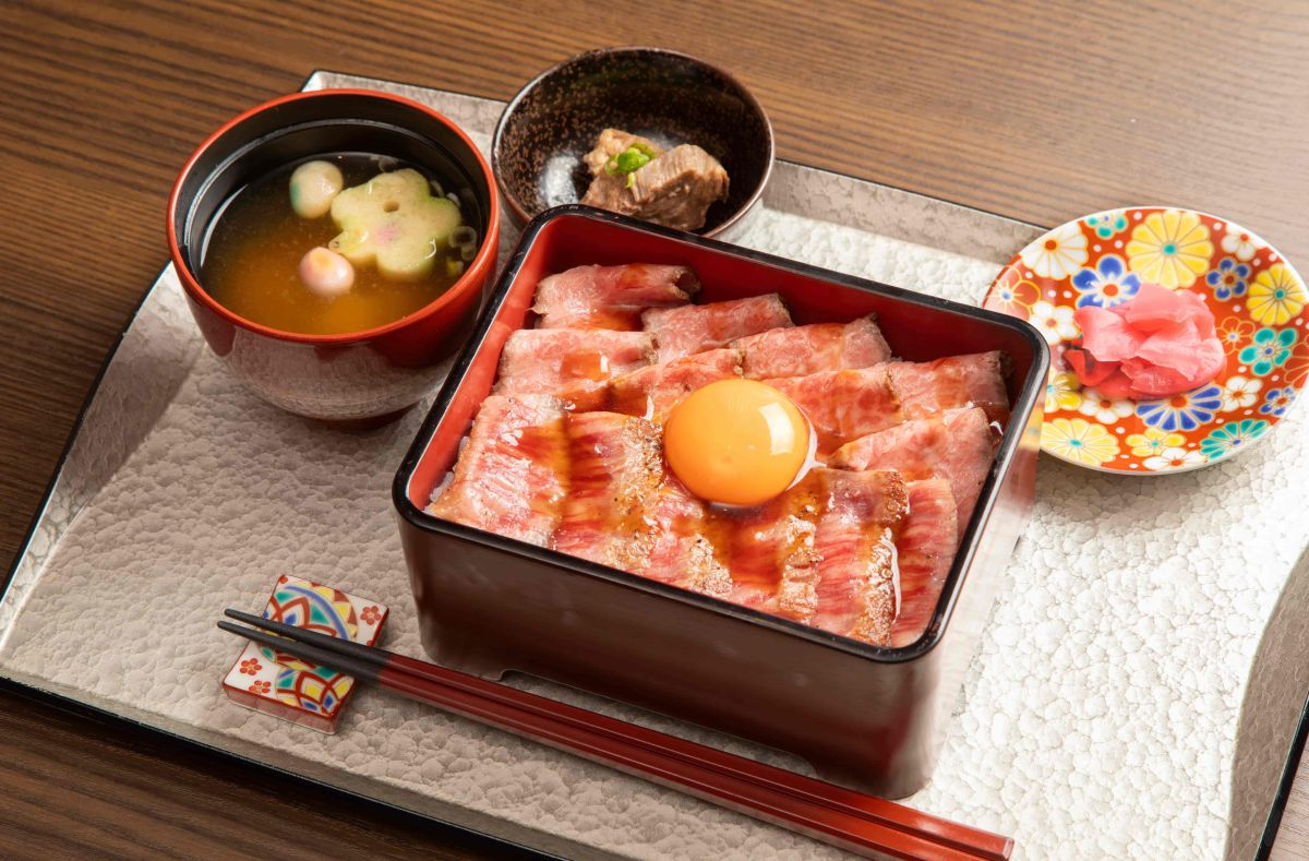 「うし重〈梅〉」4730円