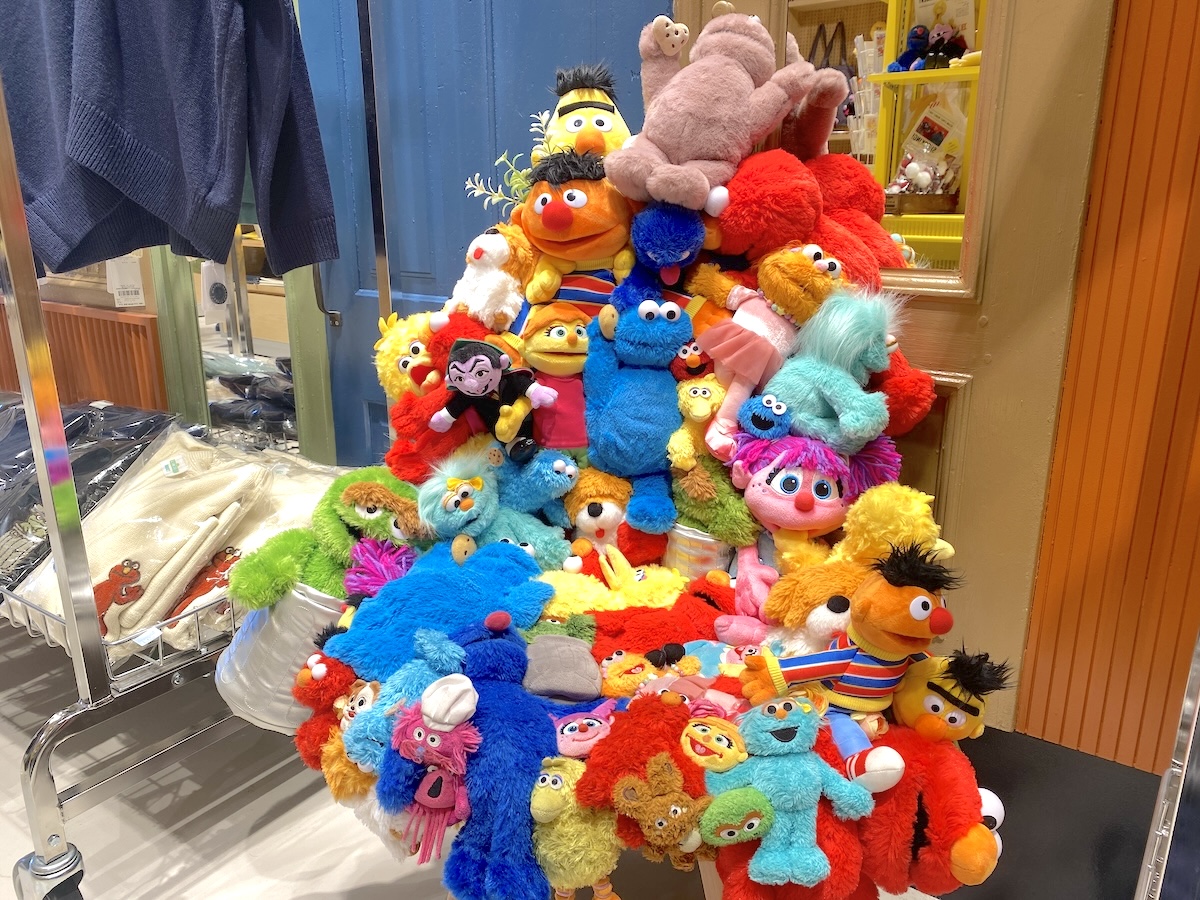 キャラクターのぬいぐるみで作られた特製チェア