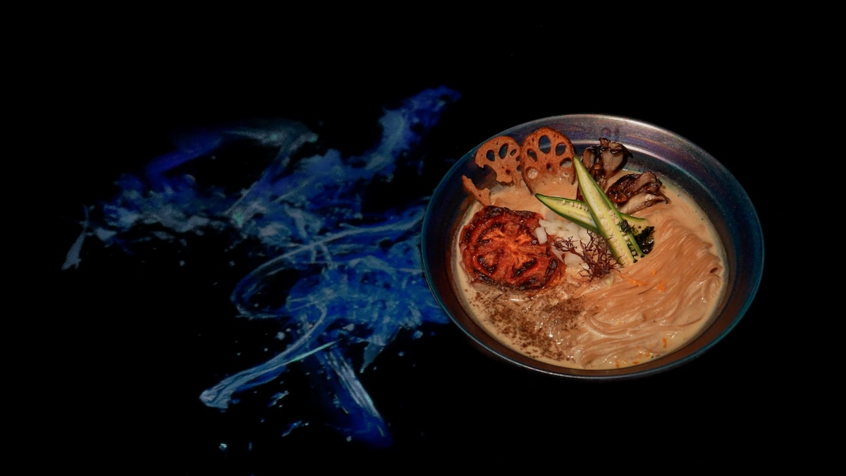 チームラボ「Emptiness Table - 虚空堂」©チームラボ