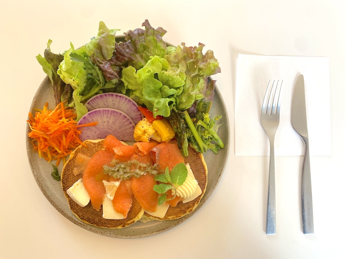 「スモークサーモンとカマンベール」1650円