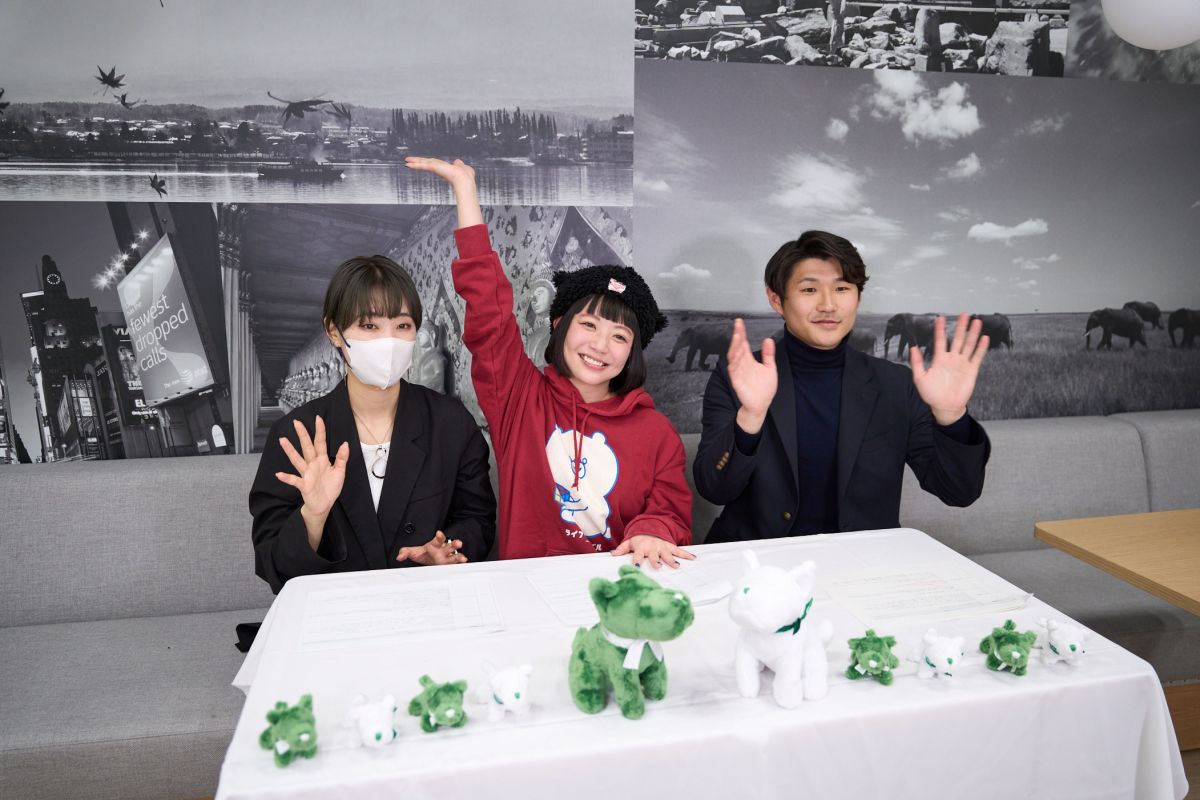 （写真左から）池邉さん、小鳥遊さん、橋本さん