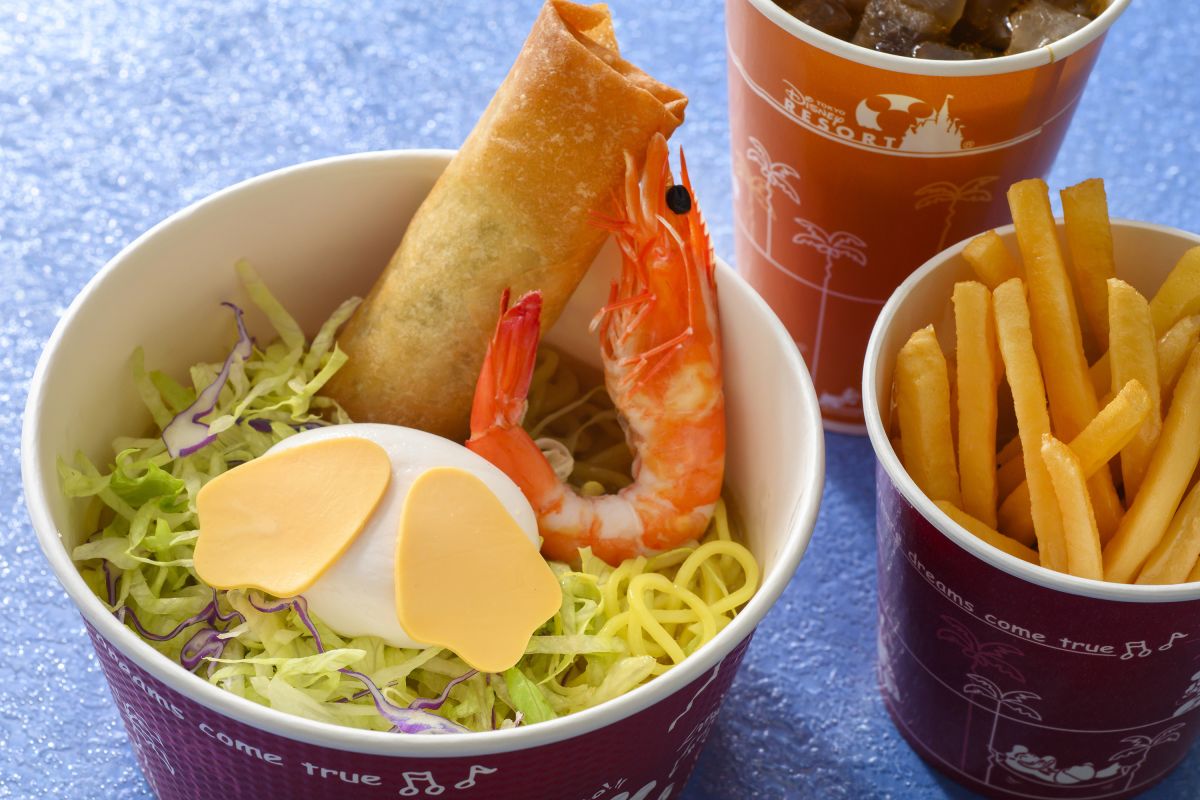 春巻きとエビの冷やし麺（ゆず塩）、エッグとチーズ添え フレンチフライポテト ソフトドリンクのチョイス