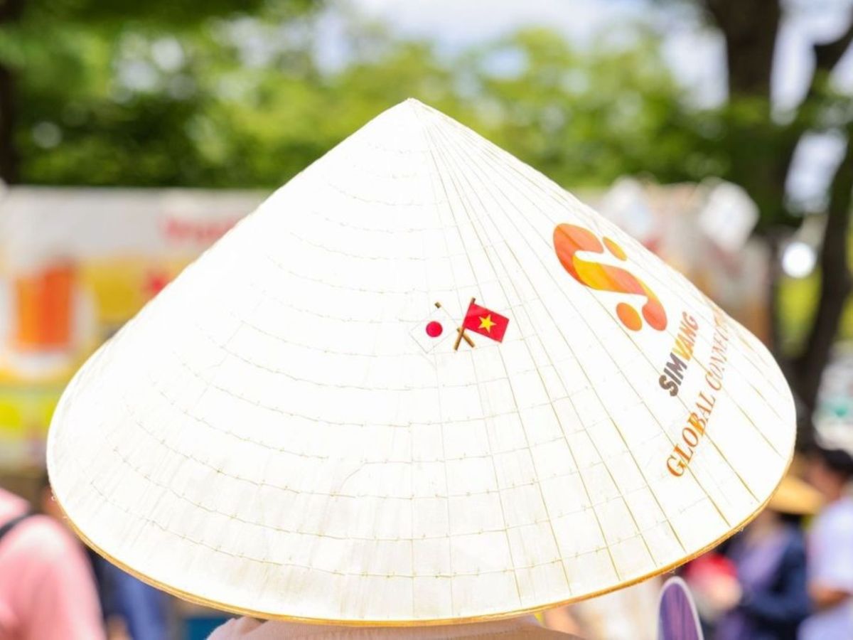 ベトナム笠「ノンラー」