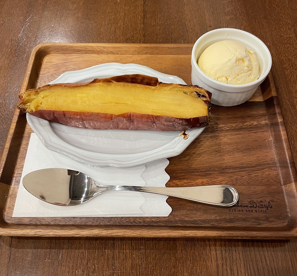 やきいもアイスのせ(1000円)