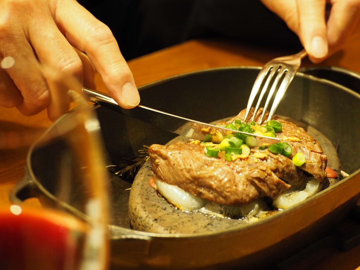 私は「牛リブロースのグリル」をチョイス