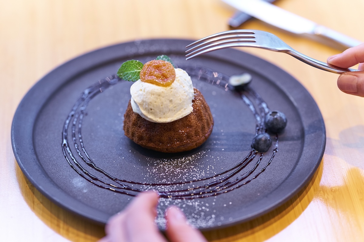 「スパイスキャロットケーキ」990円