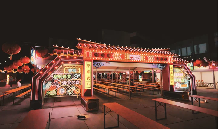 きらめくネオンは撮影必至